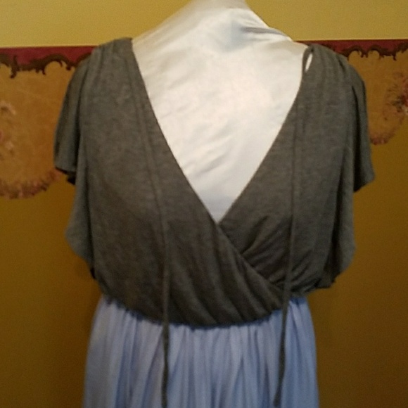 NWT - ANN TAYLOR RAYON & POLYESTER DRESS - Picture 2 of 5